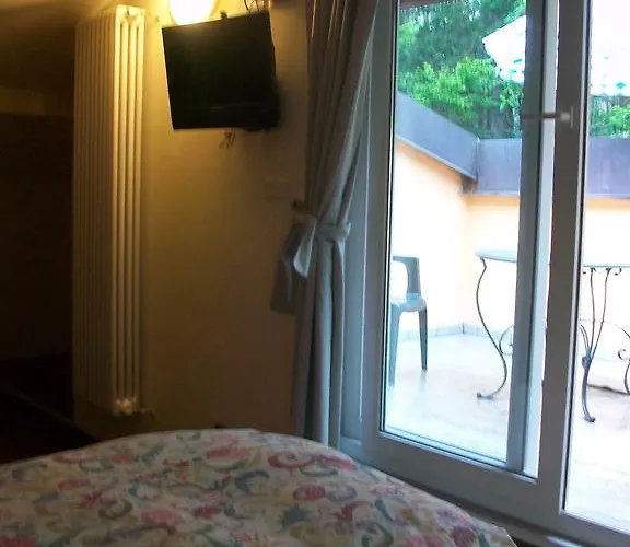 לינה וארוחת בוקר L'albero Maestro 3*